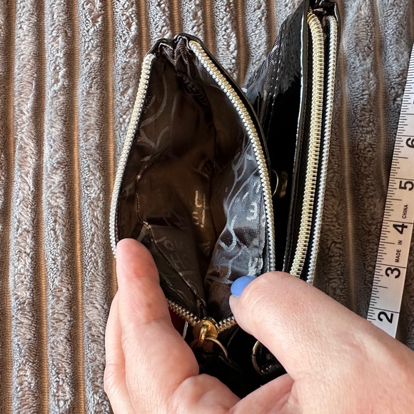 Betsey Johnson Wristlet, like new - Picture 4 of 6